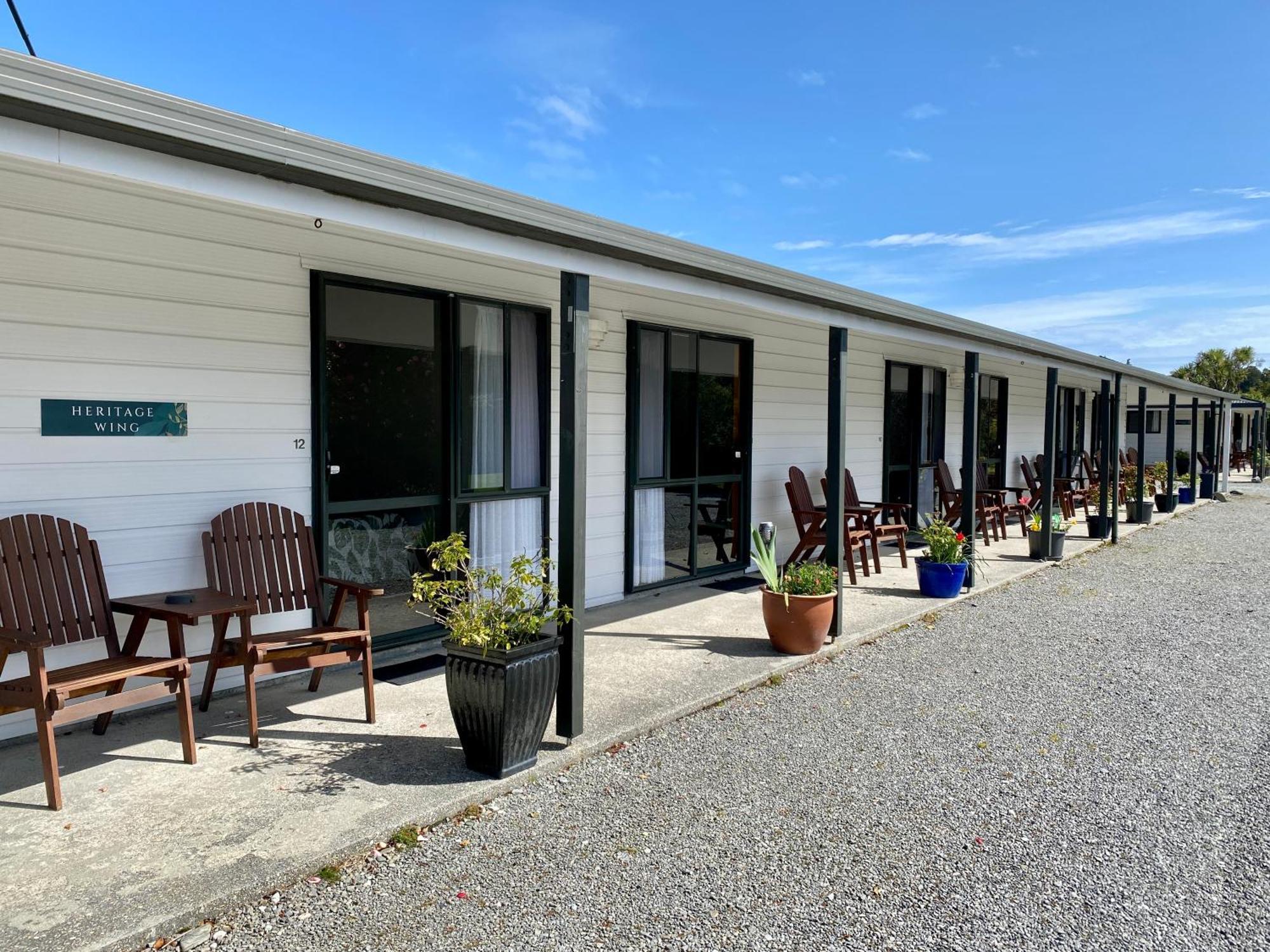 Heritage Park Lodge Haast Luaran gambar