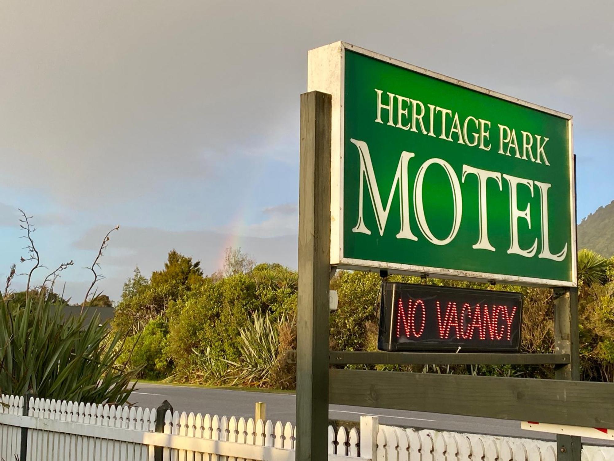 Heritage Park Lodge Haast Luaran gambar