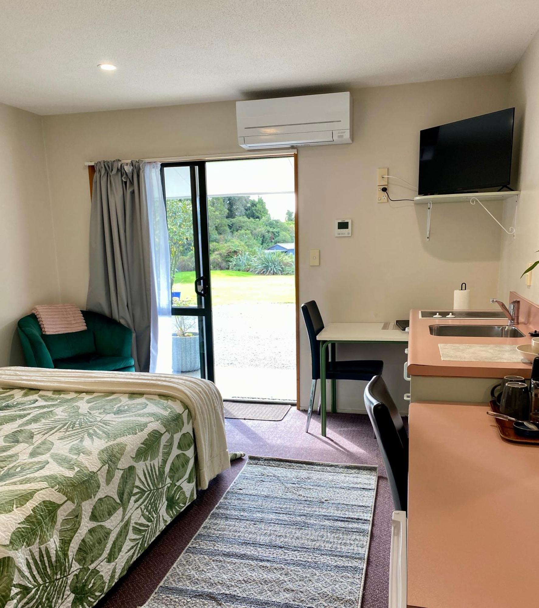 Heritage Park Lodge Haast Luaran gambar